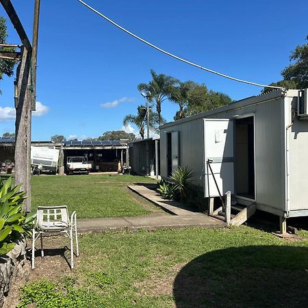 Gundy Pub & Caravan Park Gundiah Esterno foto