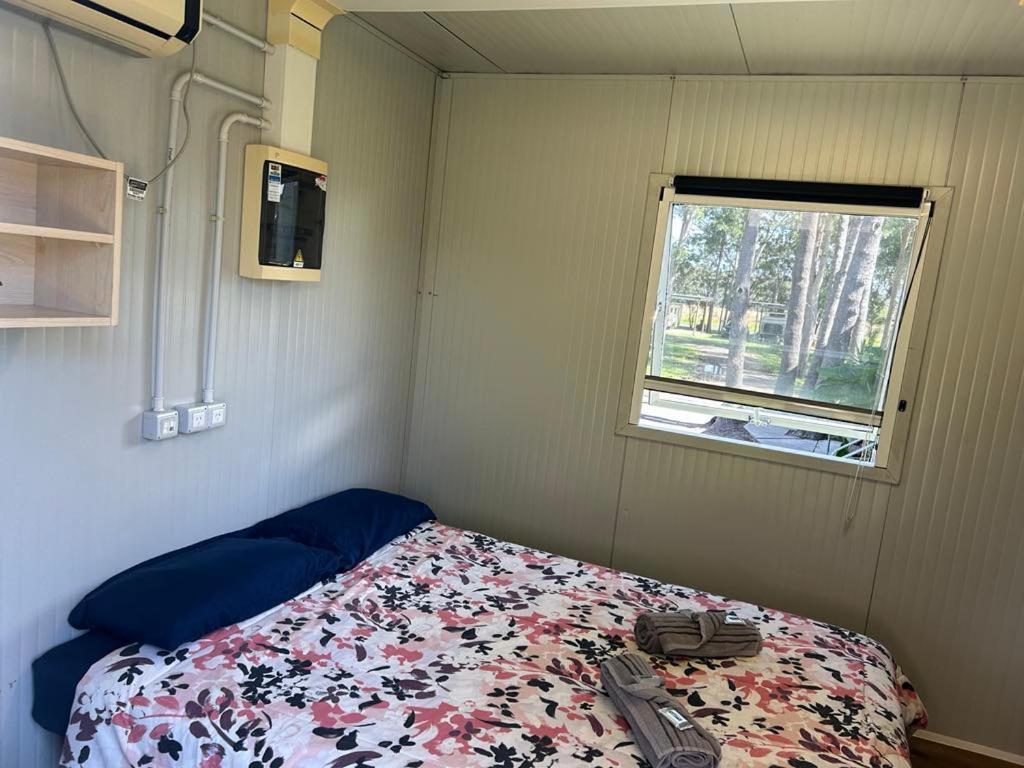 Gundy Pub & Caravan Park Gundiah Esterno foto