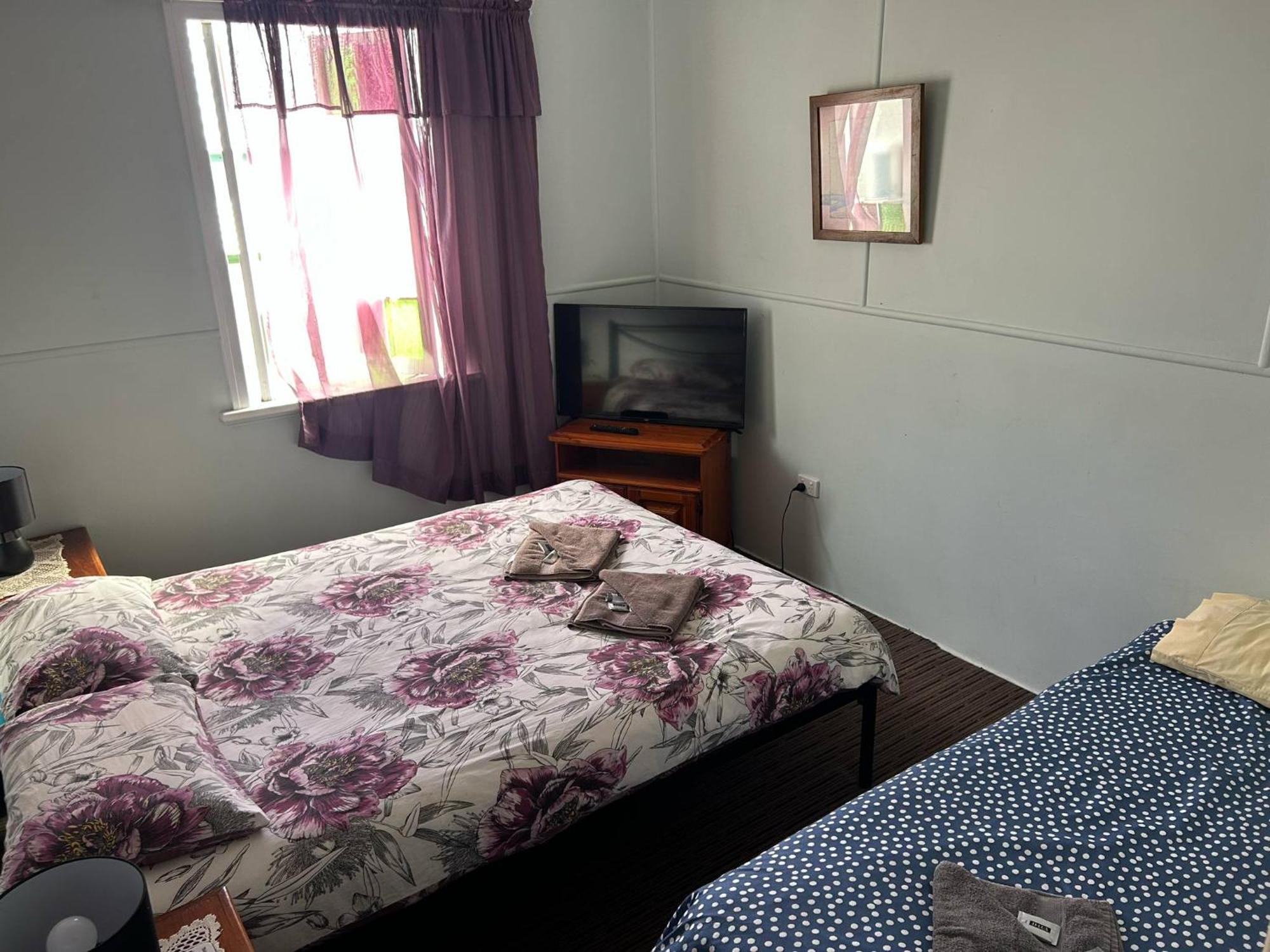 Gundy Pub & Caravan Park Gundiah Esterno foto