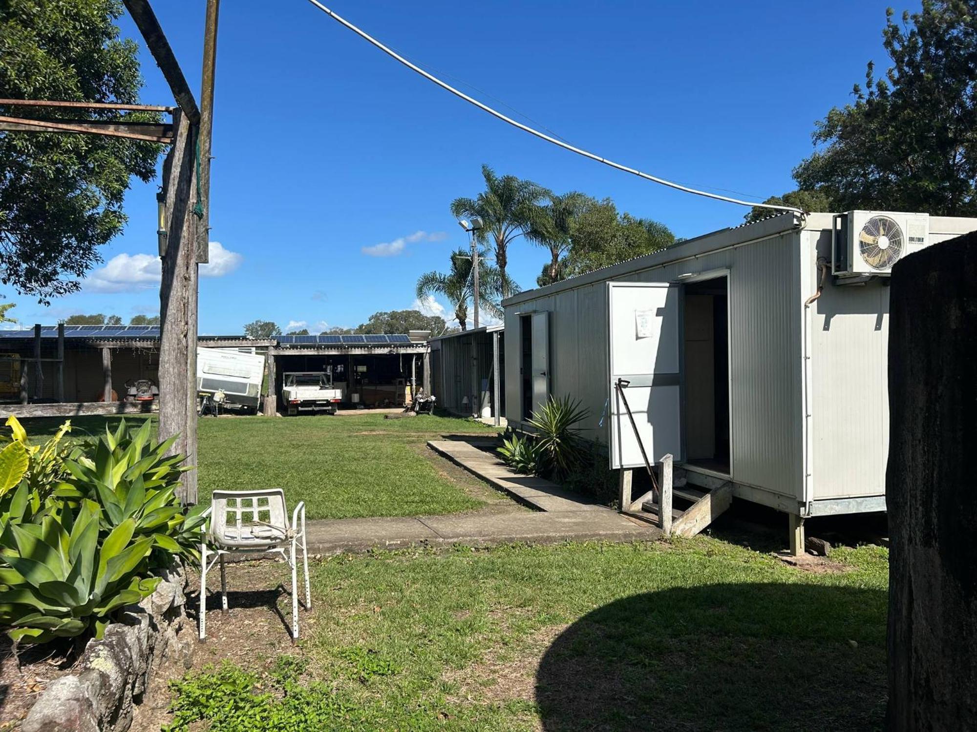 Gundy Pub & Caravan Park Gundiah Esterno foto